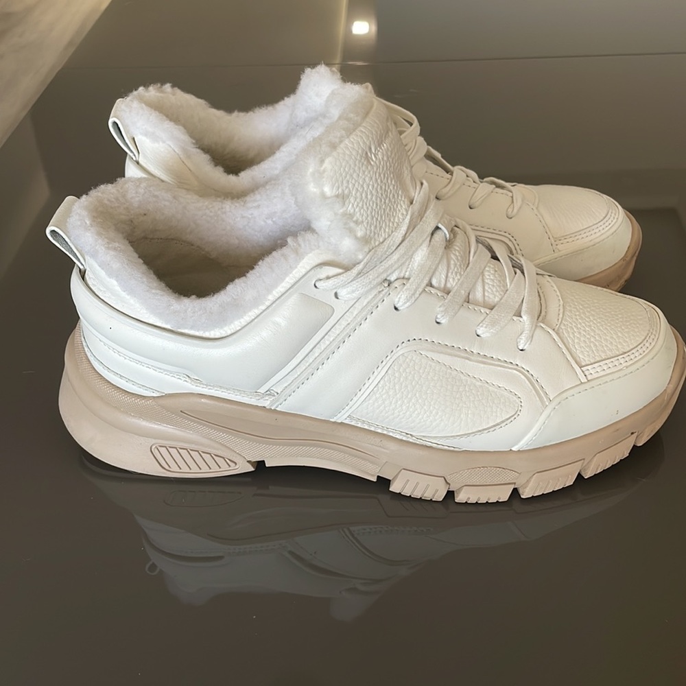 MASSIMO DUTTI Sneakers Size 39